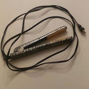 Cortex 1 inch ceramic flat iron